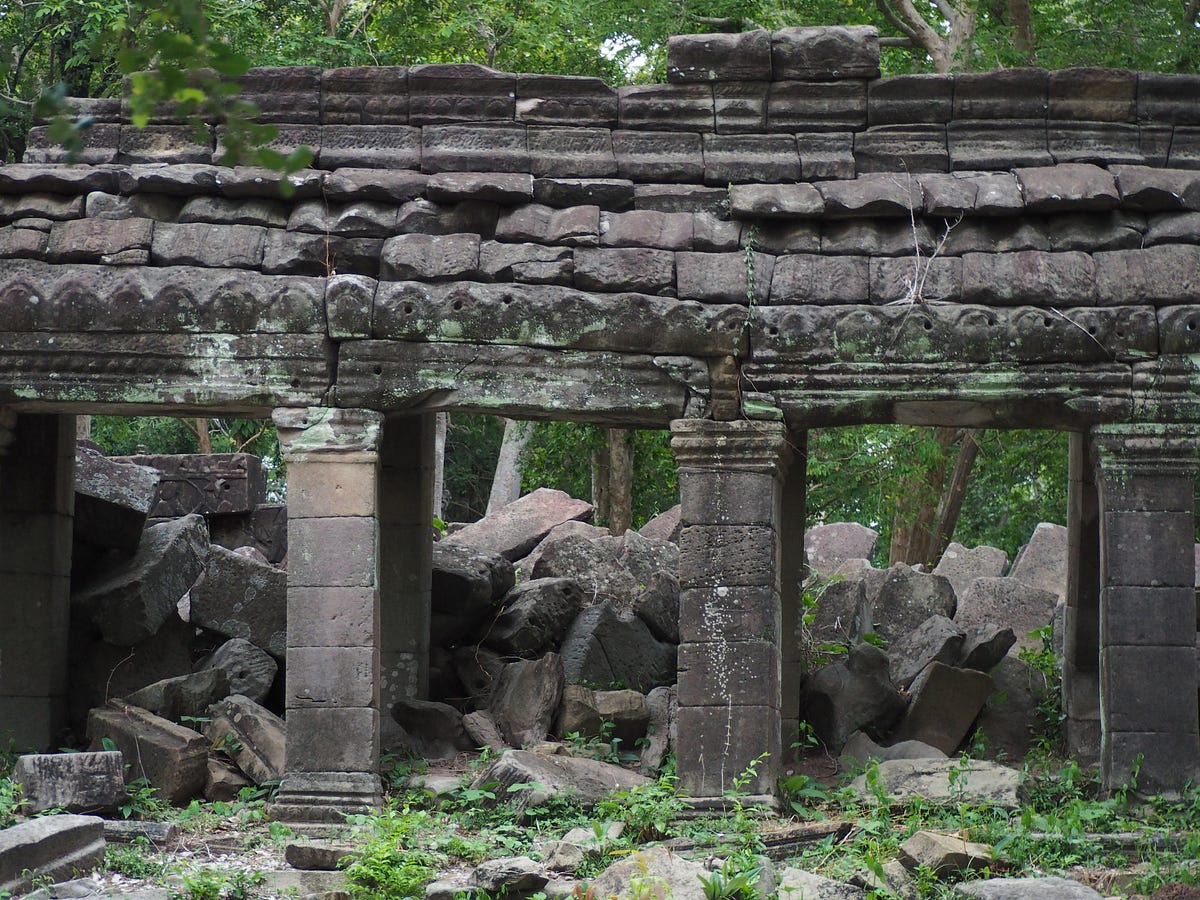 Exploring Banteay Chhmar — a hidden Khmer Gem by Lea von