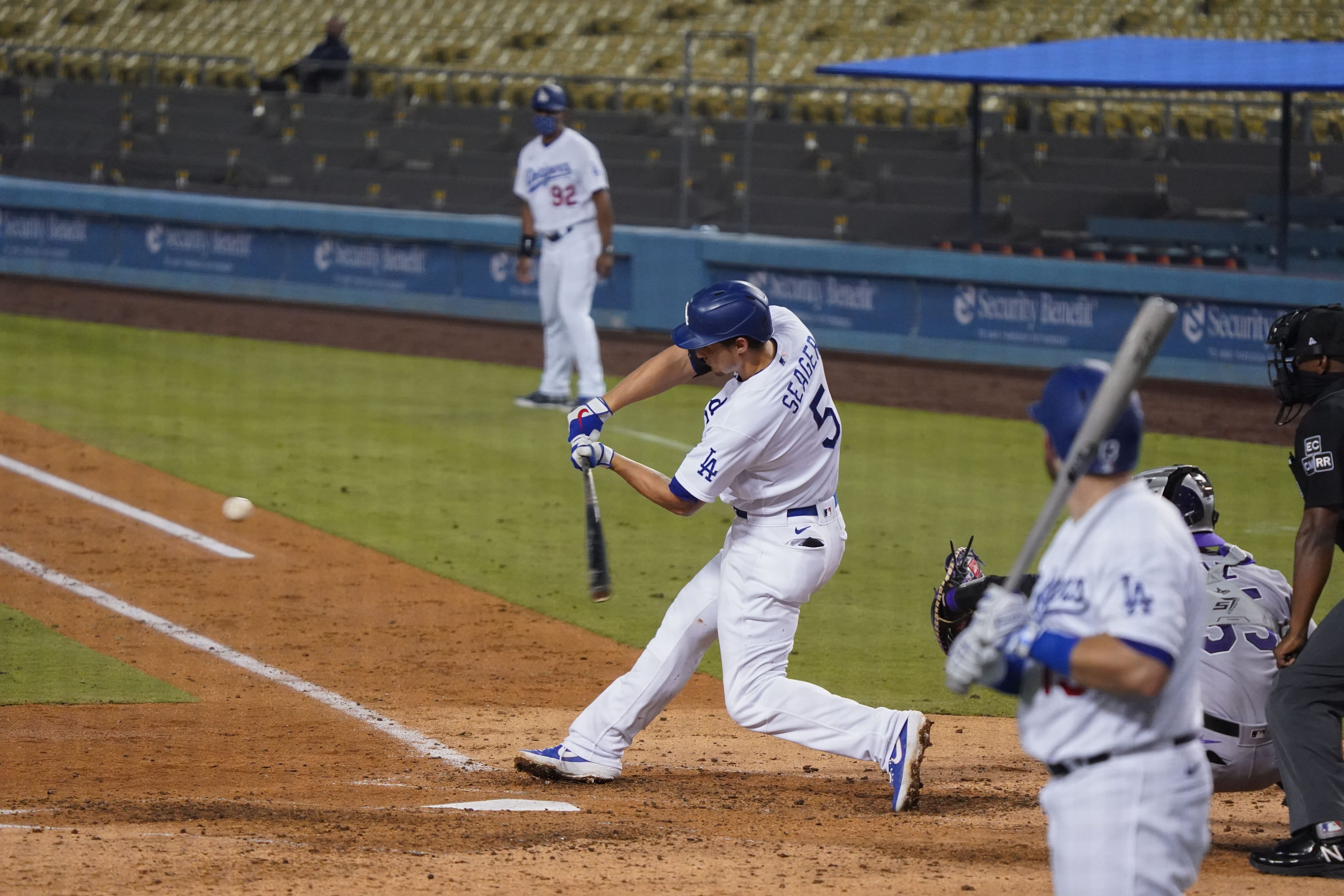 Seager homers twice, but Dodgers drop first series of the year by