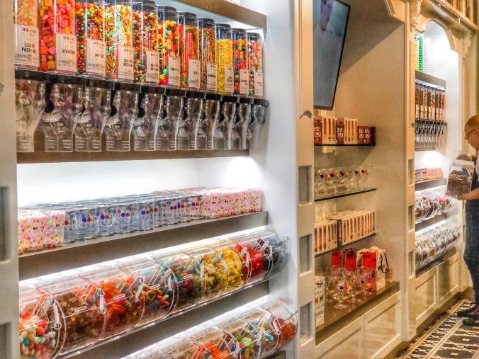 Famous Sugar Factory Opens in Midtown Atlanta Raven Brown Medium