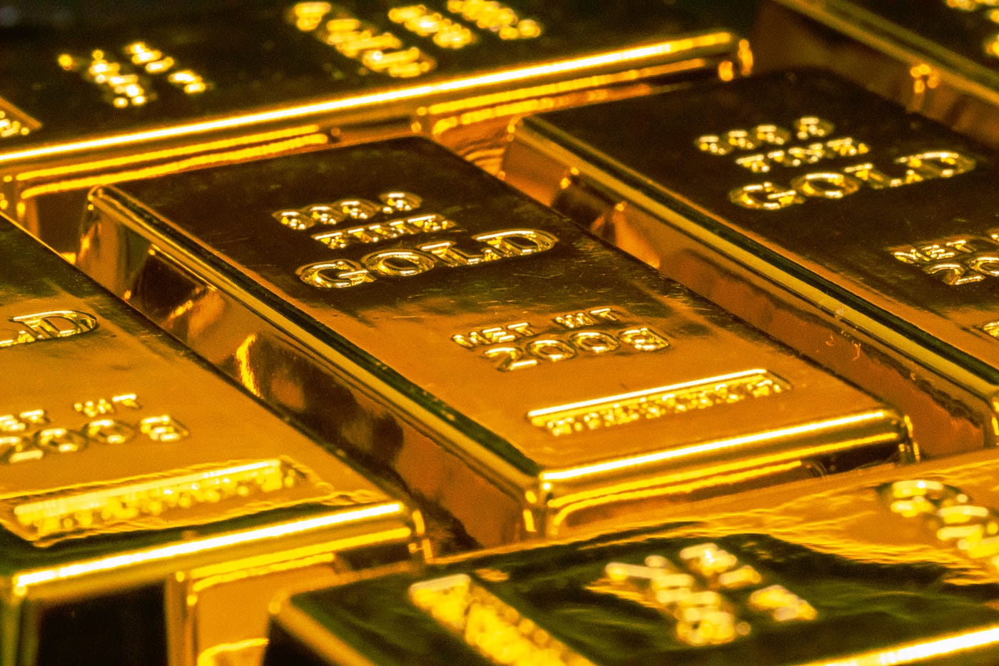 Is Gold a Good Investment? Everything you Need to Know by Mircea