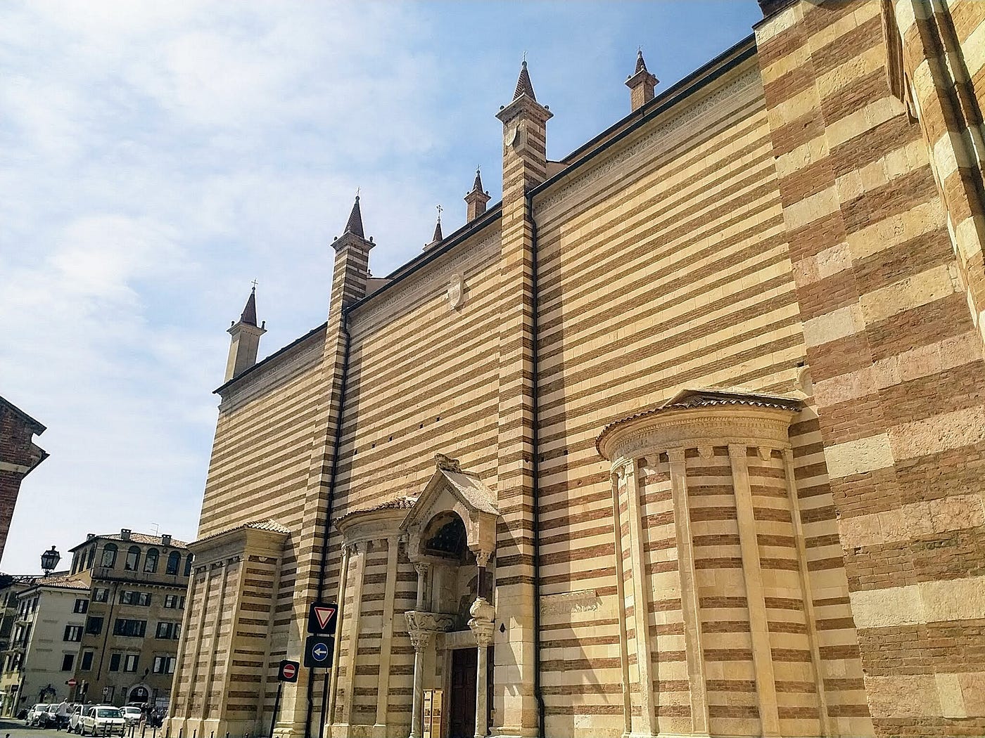 Bologna to Verona — Day trip 2. Ready for day 2 and I decided to visit