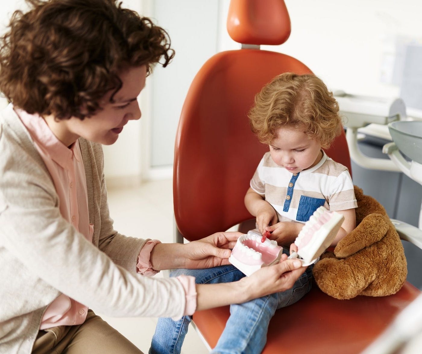 Tips to Make Your Child’s First Dental Appointment A Success by