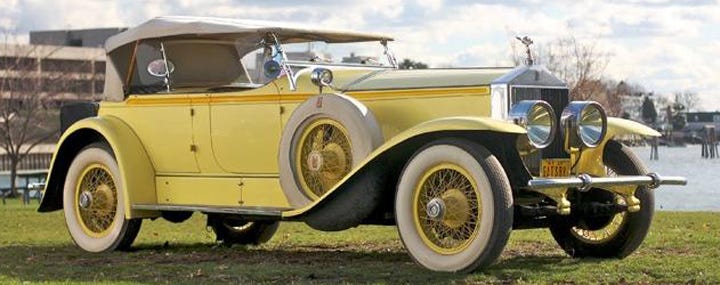 What Role Do Automobiles Play In The Great Gatsby? by Gordon Filworth