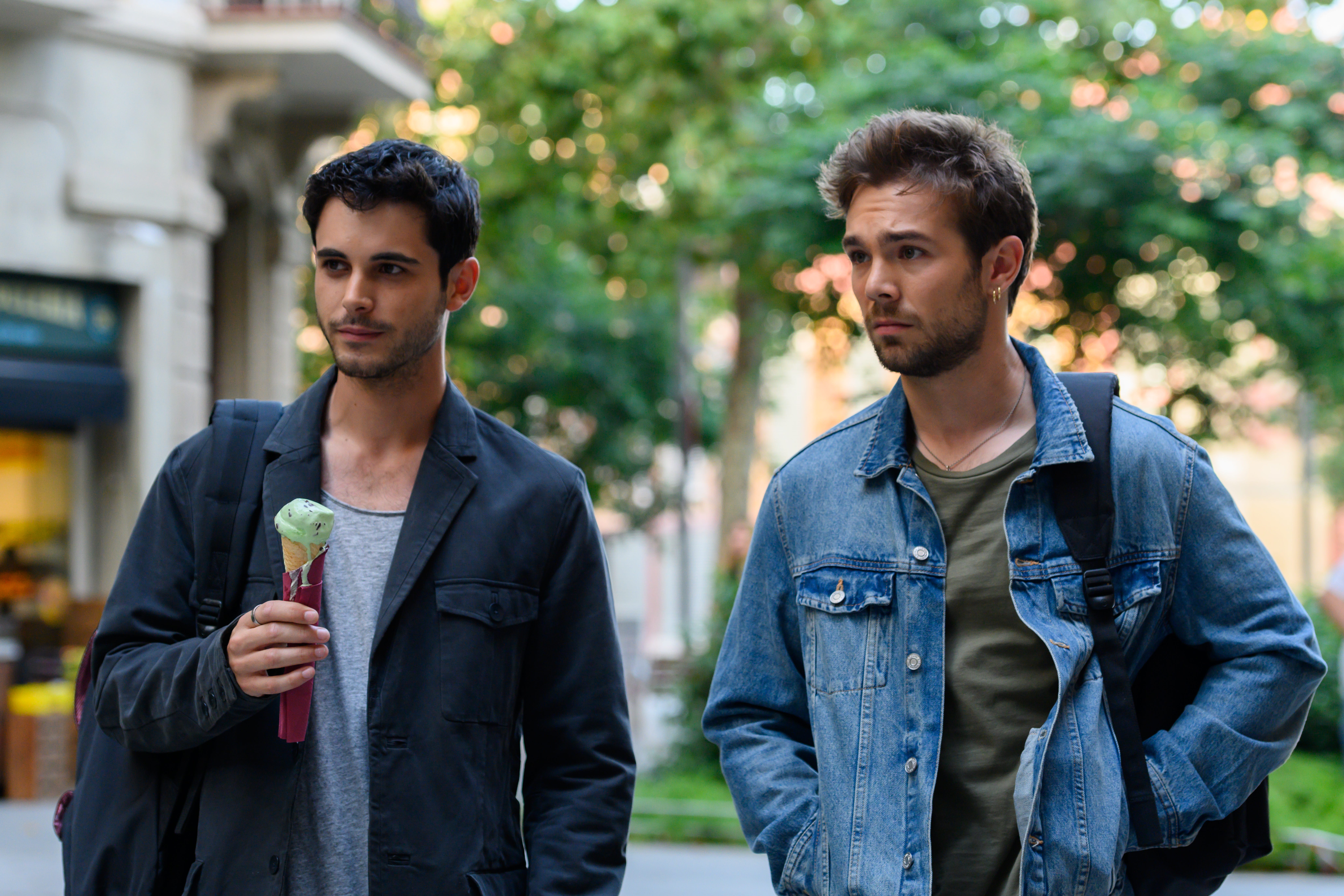 Pol y Bruno regresan a la gran pantalla este jueves con Merlí Sapere Aude