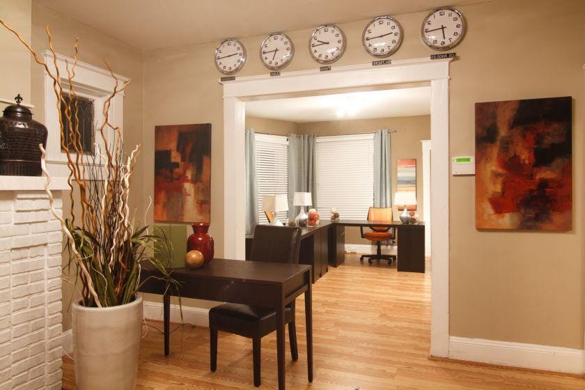 3 Tips Memadukan Warna Cat dengan Furnitur Kayu | by Fabelio | Medium