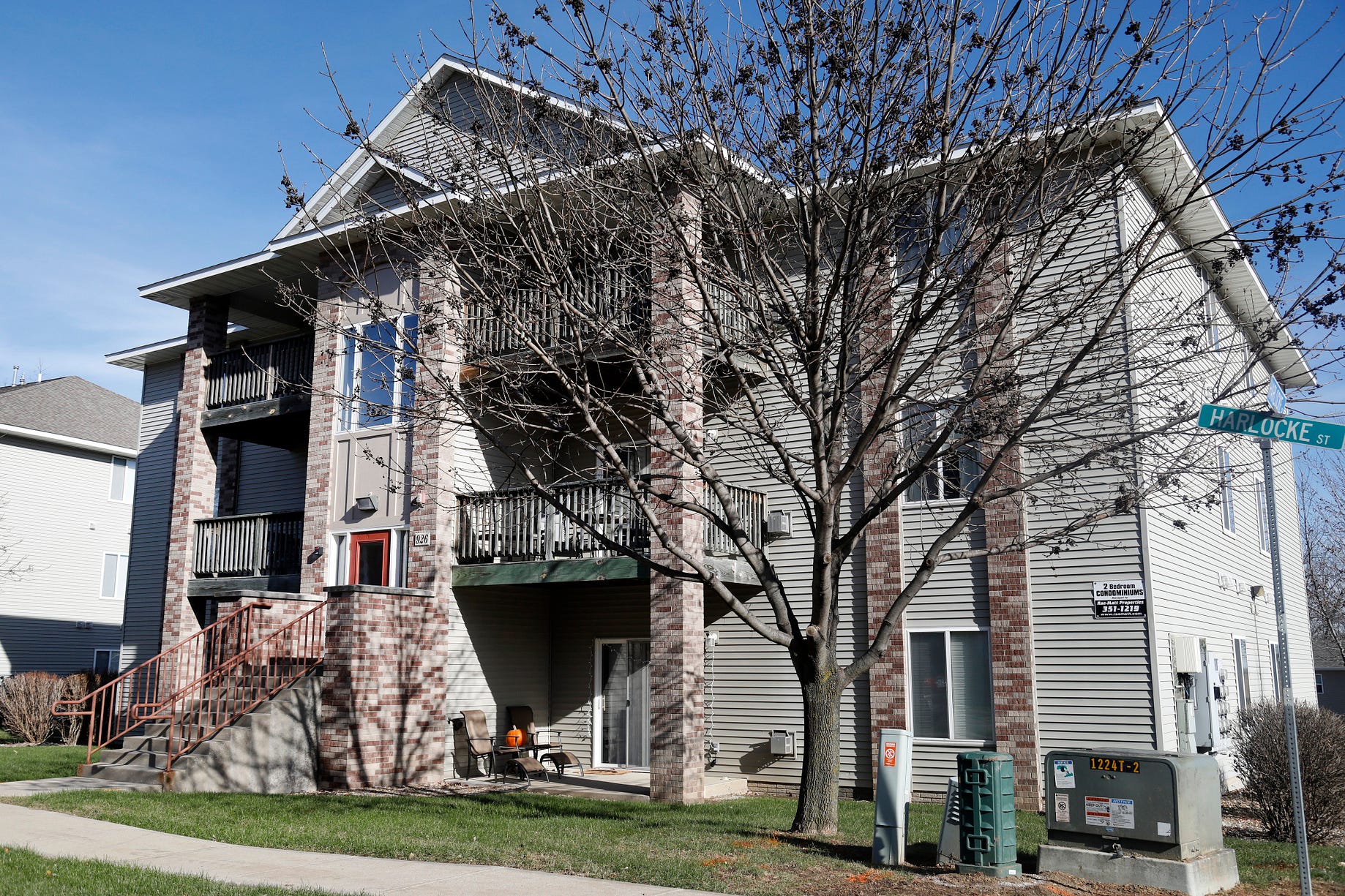 Iowa City Appartments airtelnewtonelatest2008996
