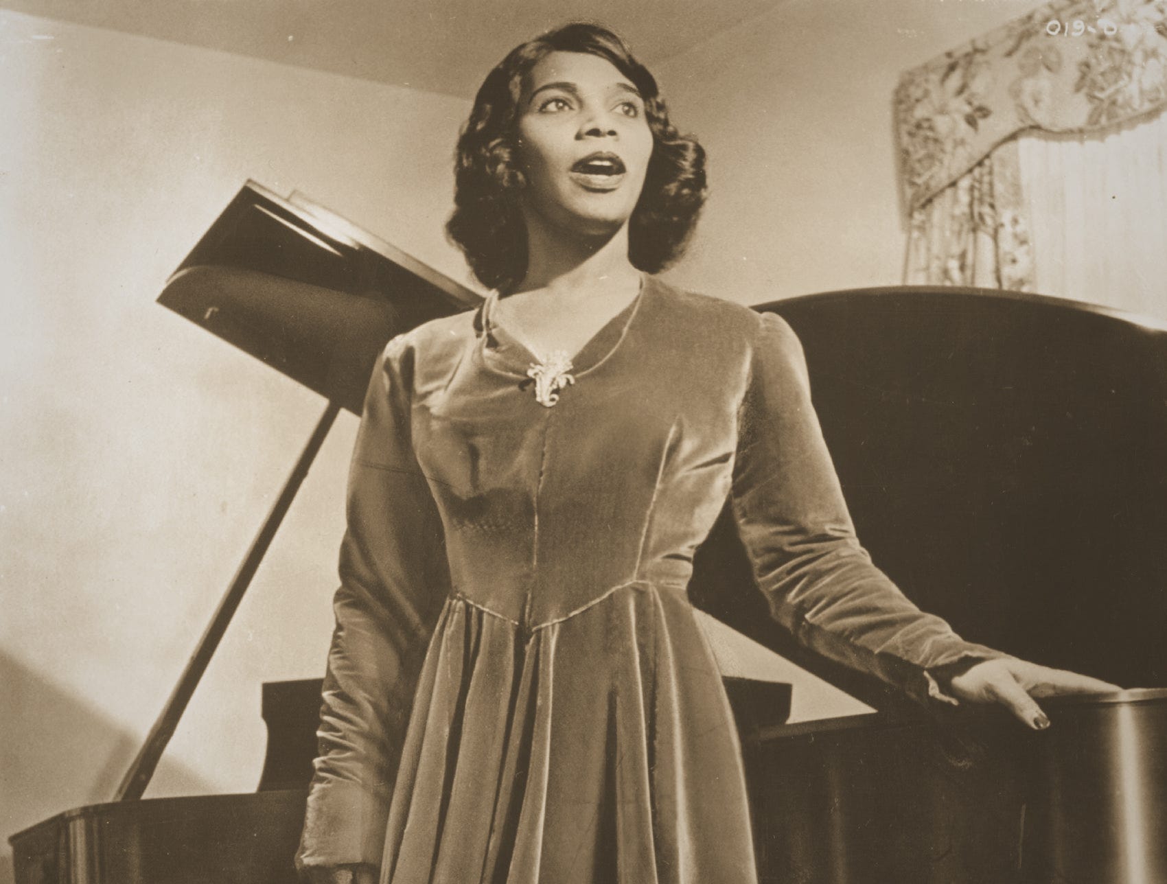 Marian Anderson The Acclaimed Singer Who Tore Down Racial Marian Anderson The Acclaimed Singer Who Tore Down Racial