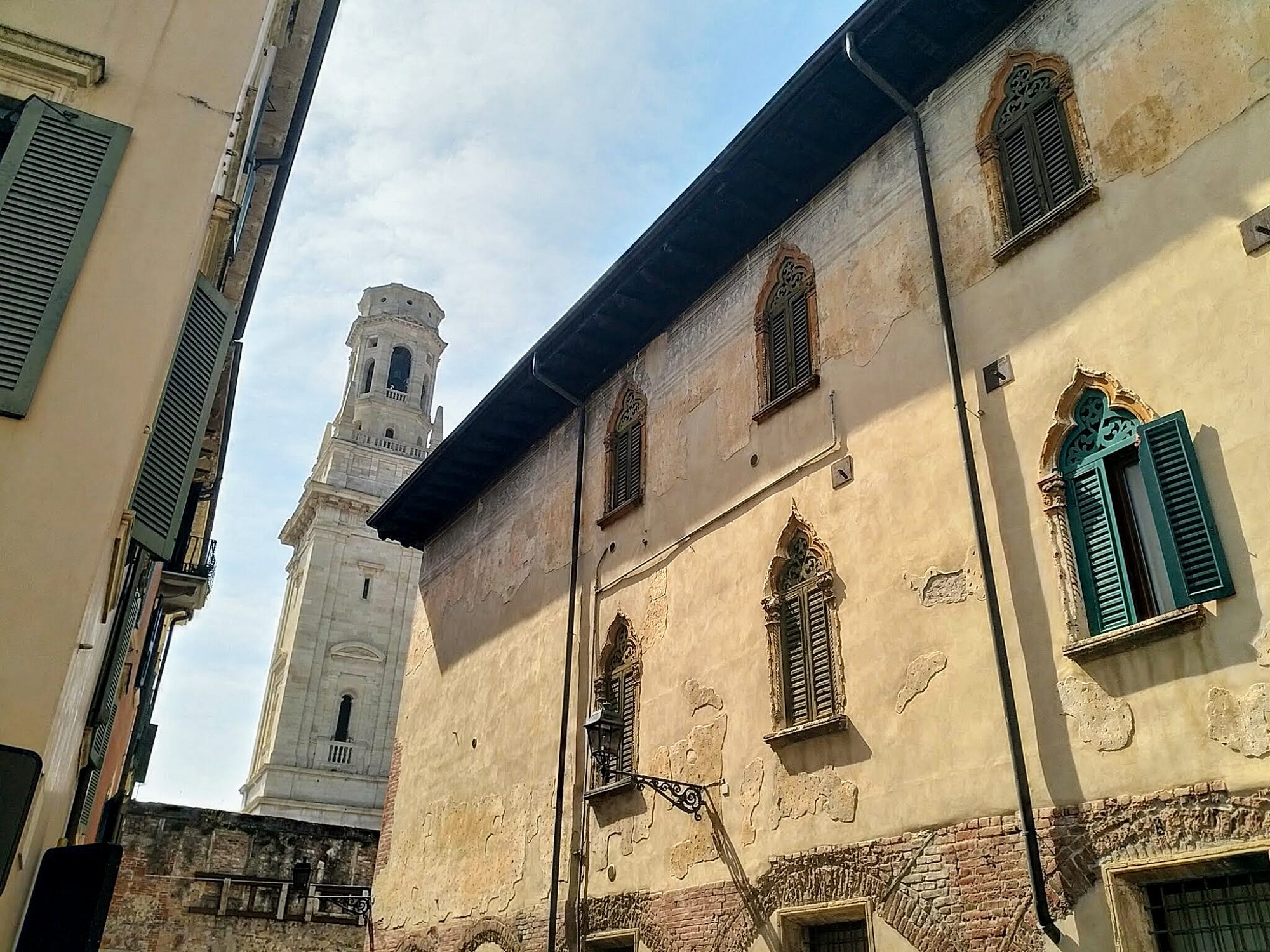 Bologna to Verona — Day trip 2. Ready for day 2 and I decided to visit