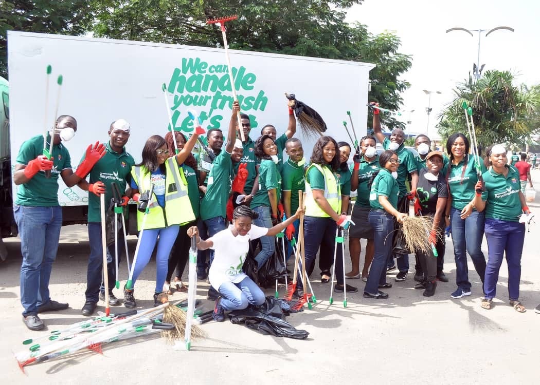FBRA Clean up Exercise. The Food and beverage alliance which… by Ngozi Emenike Medium
