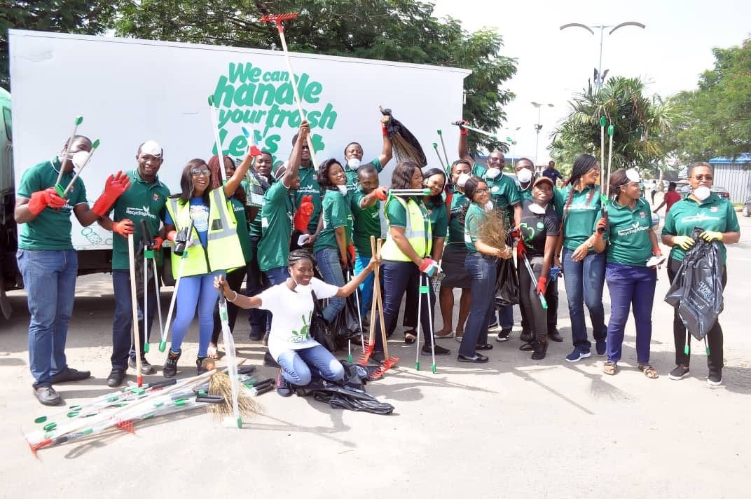 FBRA Clean up Exercise. The Food and beverage alliance which… by Ngozi Emenike Medium