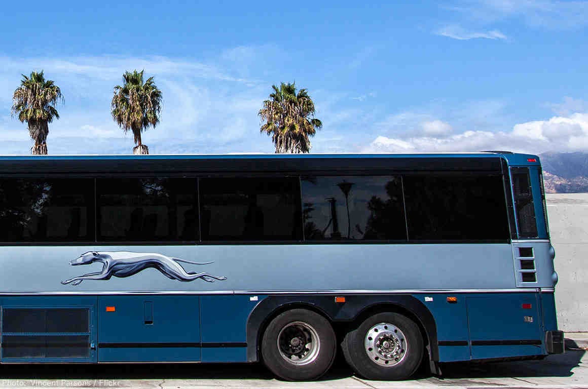 +28 Greyhound Bus Spanish