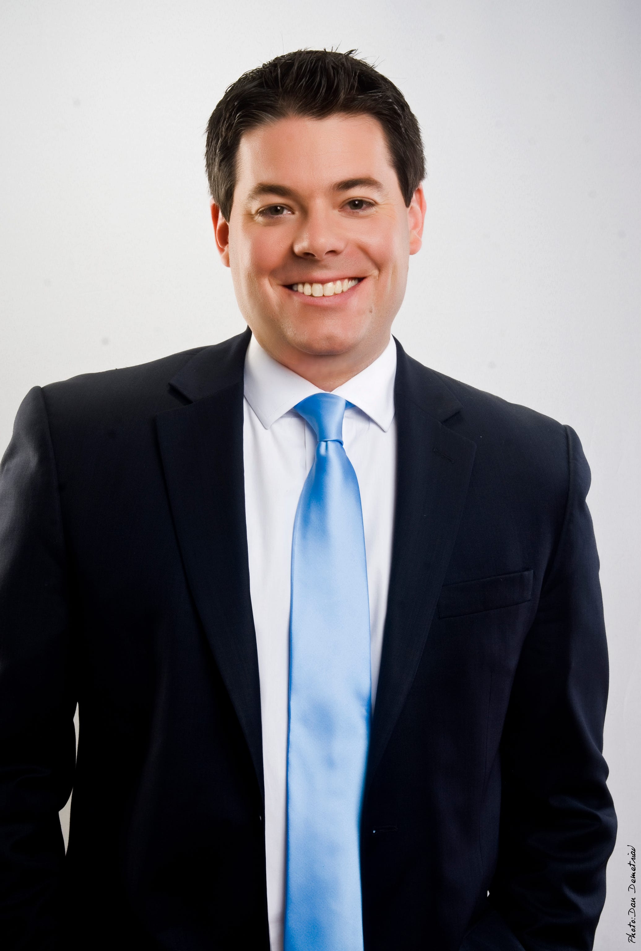 Eric Phillips Medium