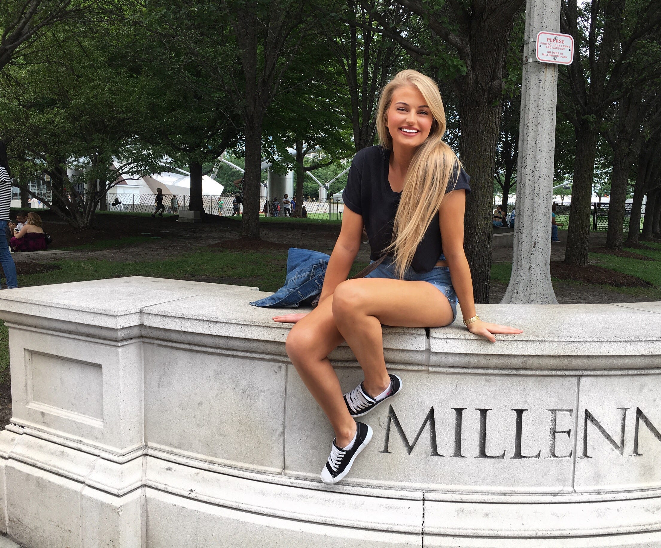 Laurel Anderson Medium