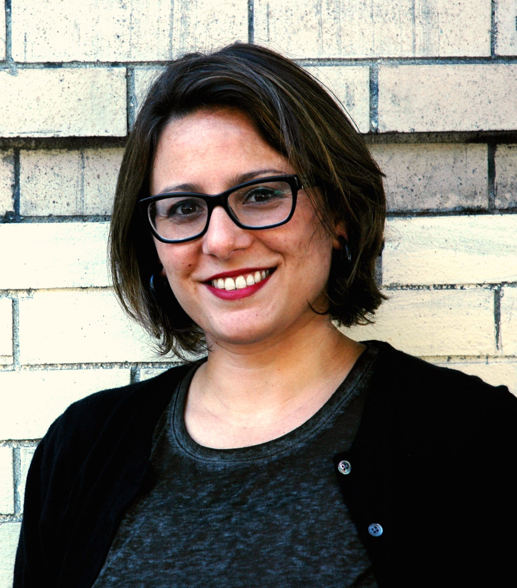 Jennifer J. Carroll Medium