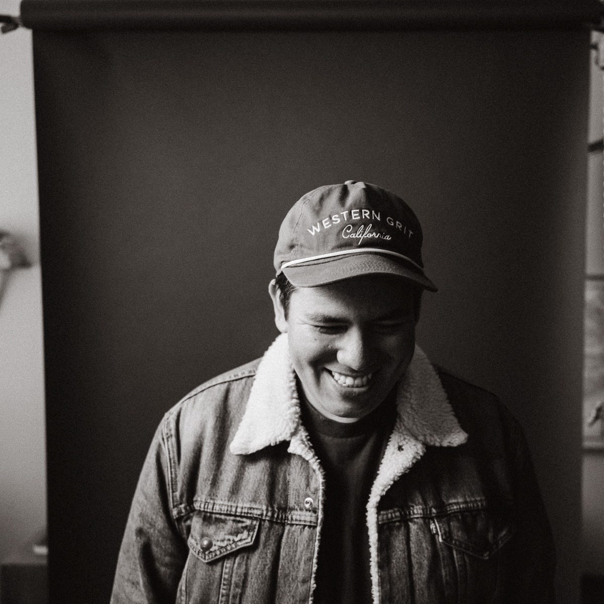 About Raul Esparza Medium