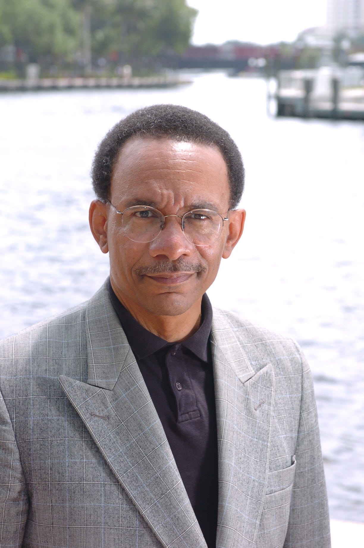 About Mel Taylor Medium