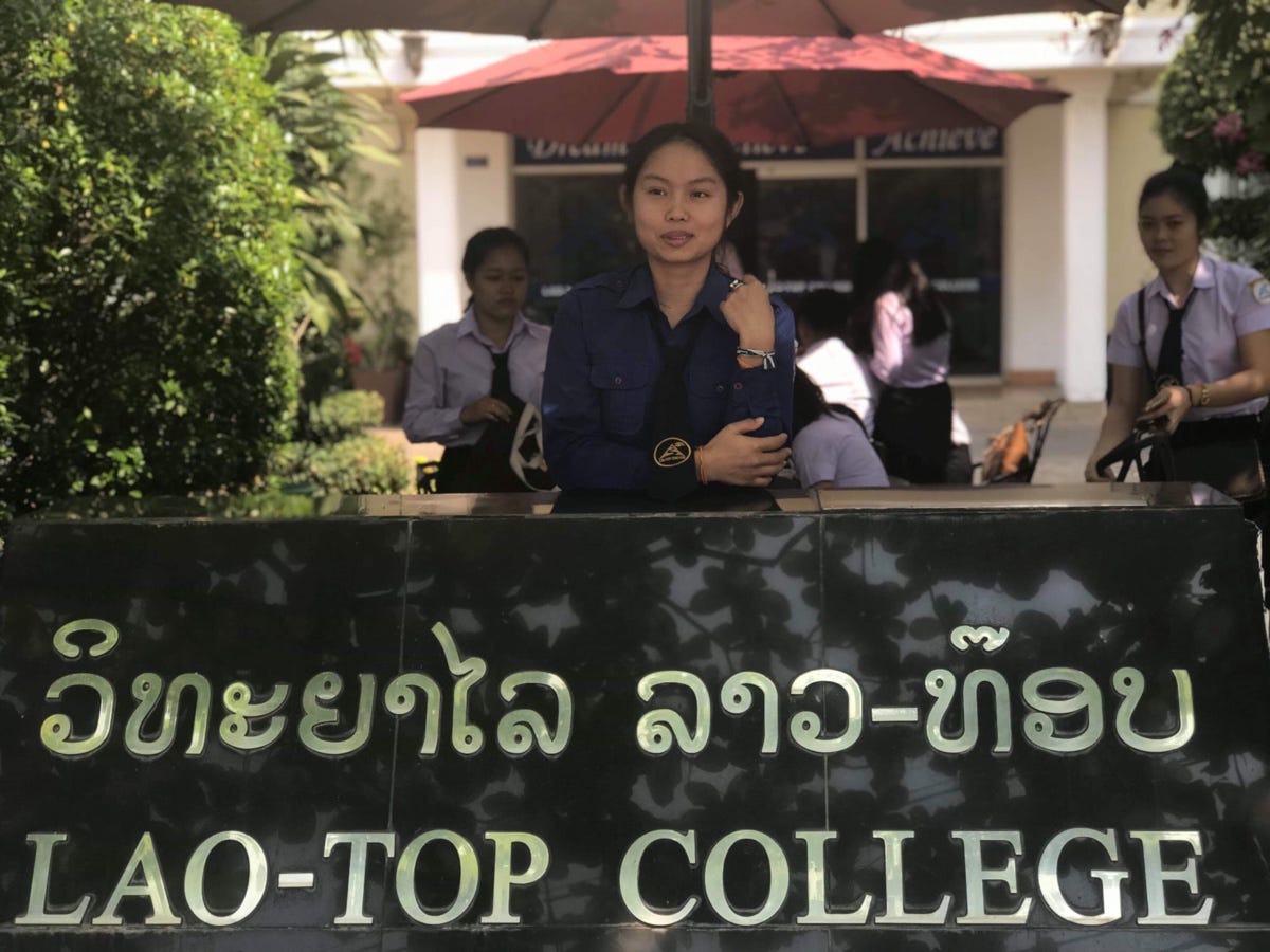 Vathsana Thongban Medium