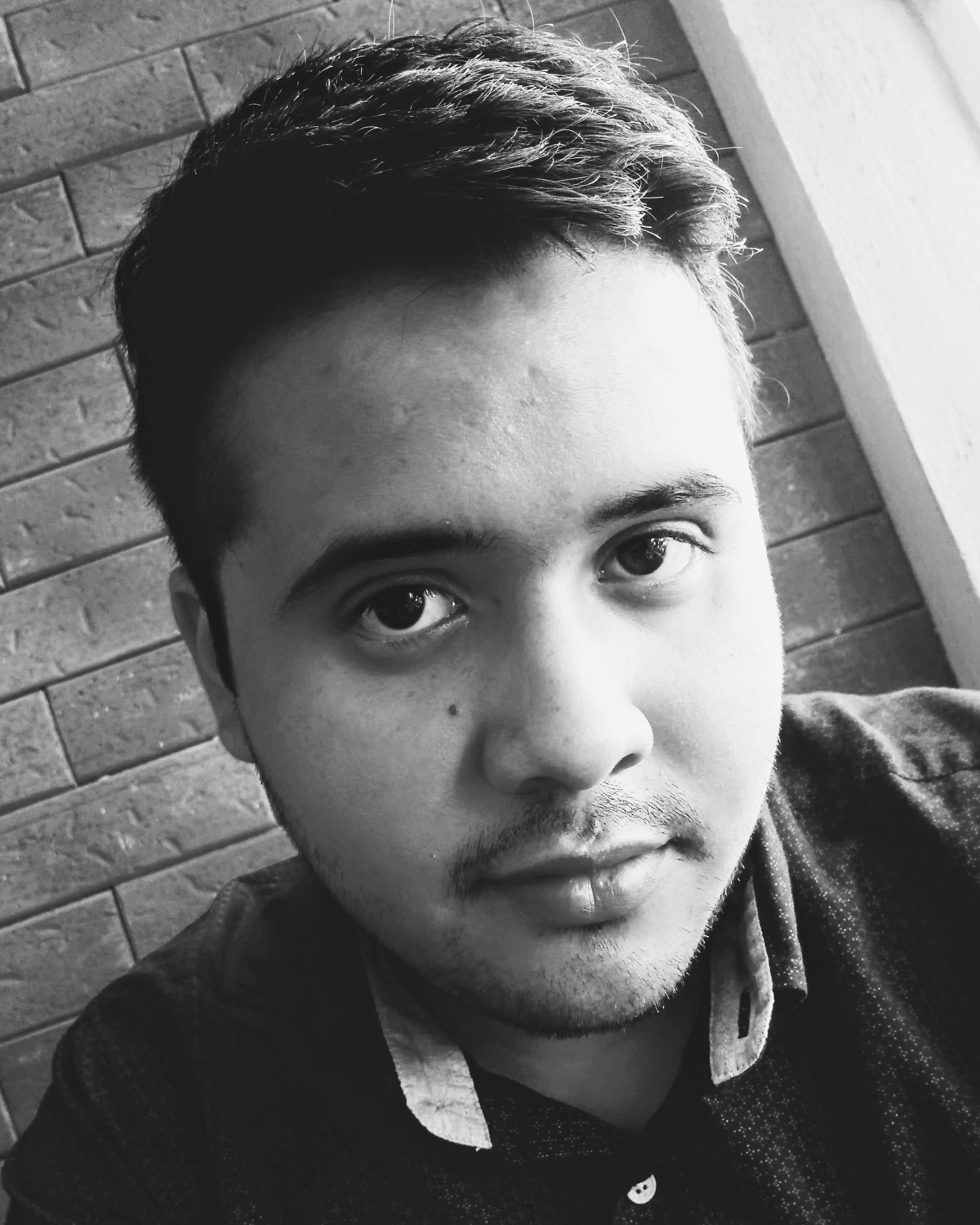 Guillermo Rodríguez Medium