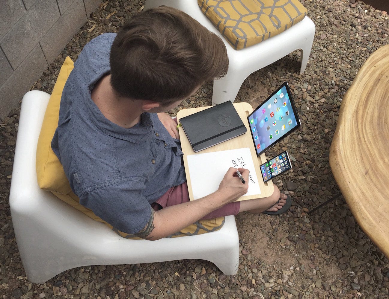 Working Remotely Just Got Easier with These Desks by Gadget Flow