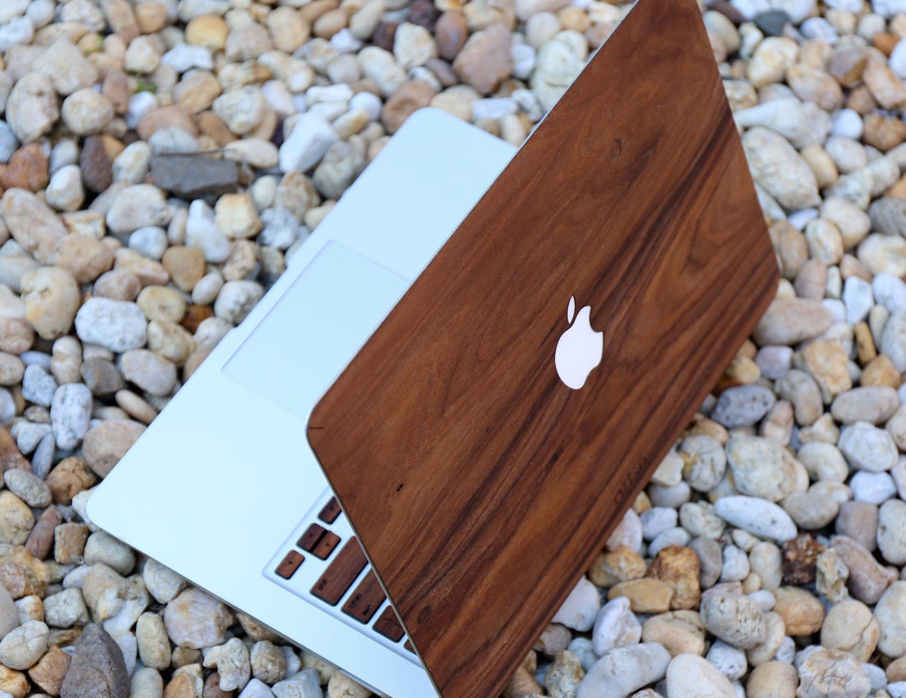 10 Awesome MacBook Cases For Extra Protection by Gadget Flow Gadget