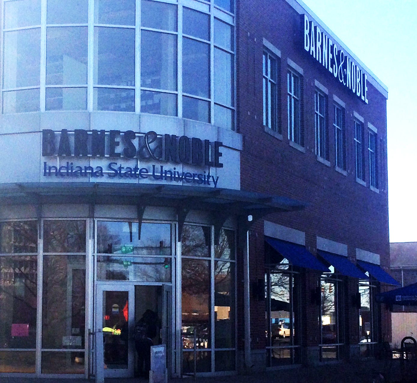 “It’s like a wall” Downtown Terre Haute partners with ISU to break