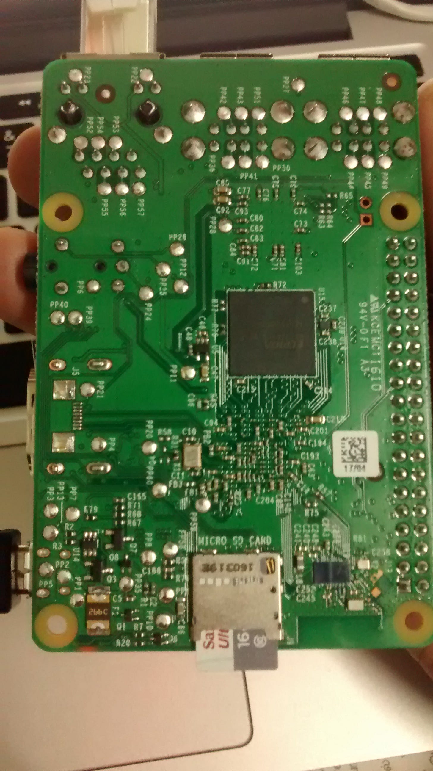 Raspberry Pi and JavaScript — A simple site health check monitor — Part 1