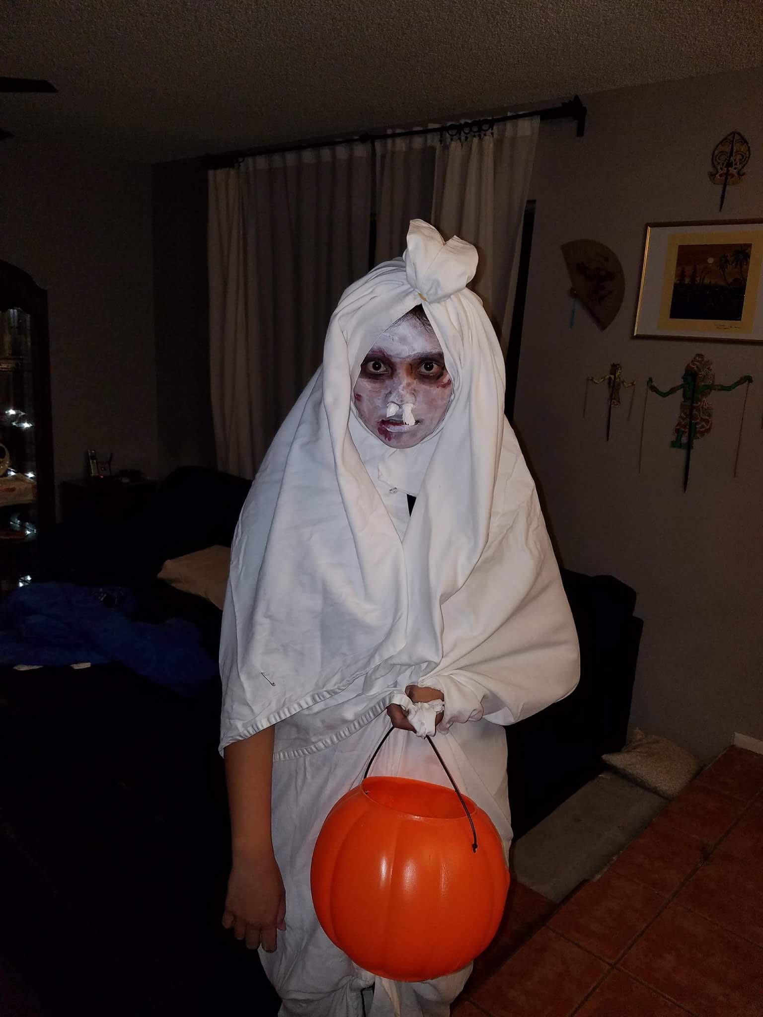Paling Populer 22+ Foto Pocong Make Up Arka Gambar