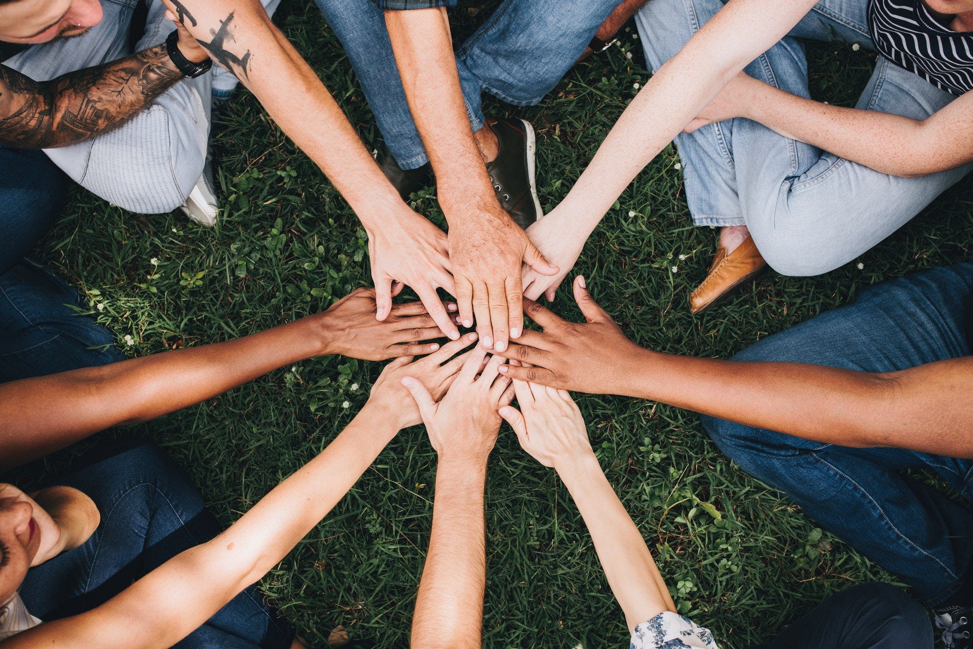 8 Simple Team Building Exercises for Marketing Managers by Jane Hurst 8 Simple Team Building Exercises for Marketing Managers by Jane Hurst