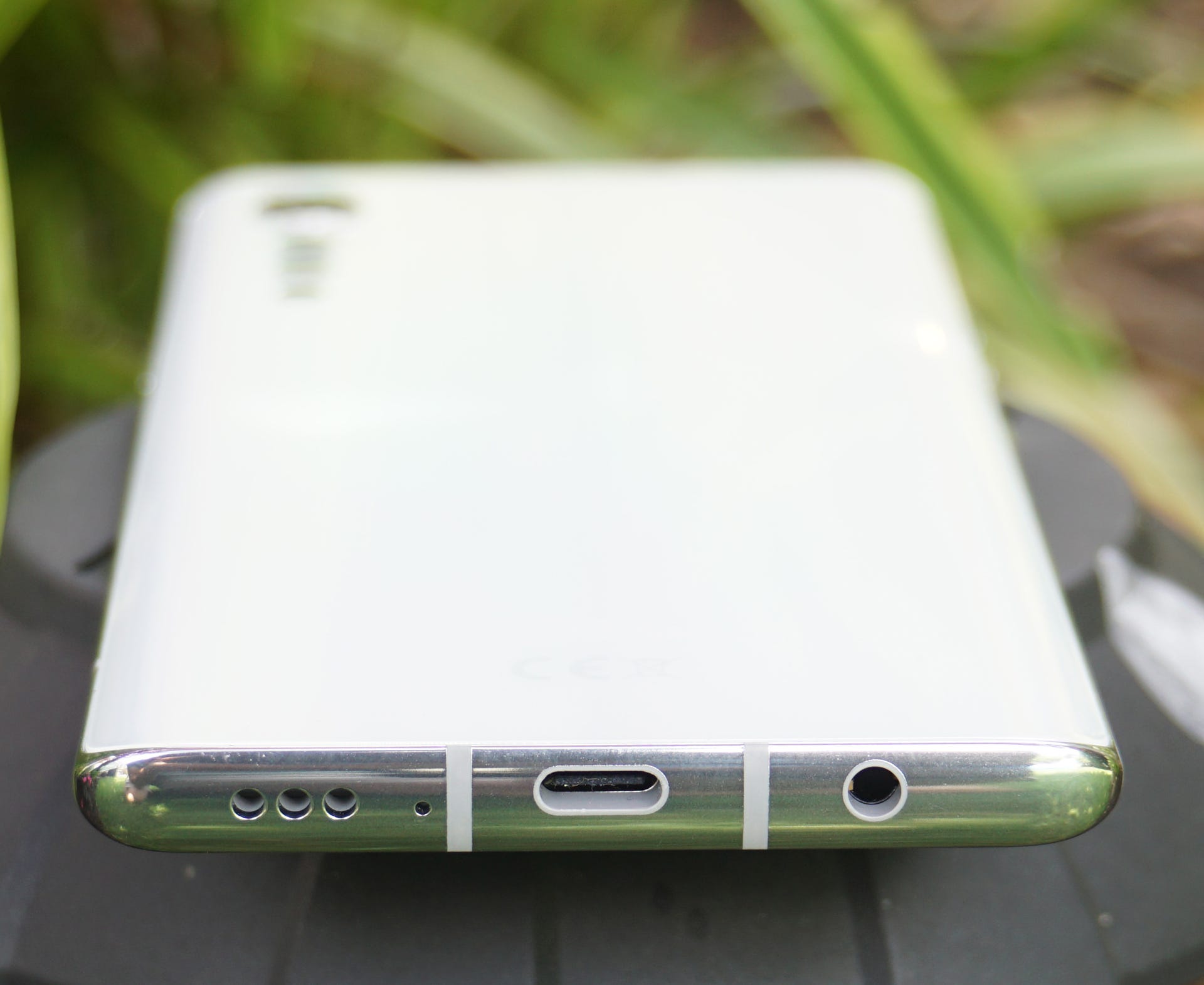 LG Velvet 5G is a Worthy Launch of a New Design Direction by Lance