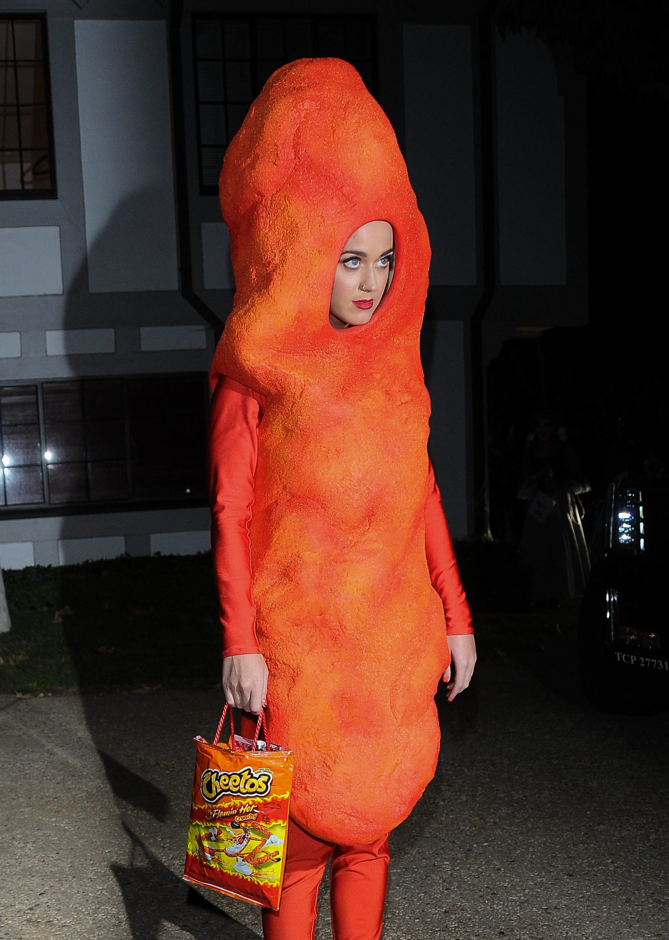 wallpaper Girl Hot Cheetos