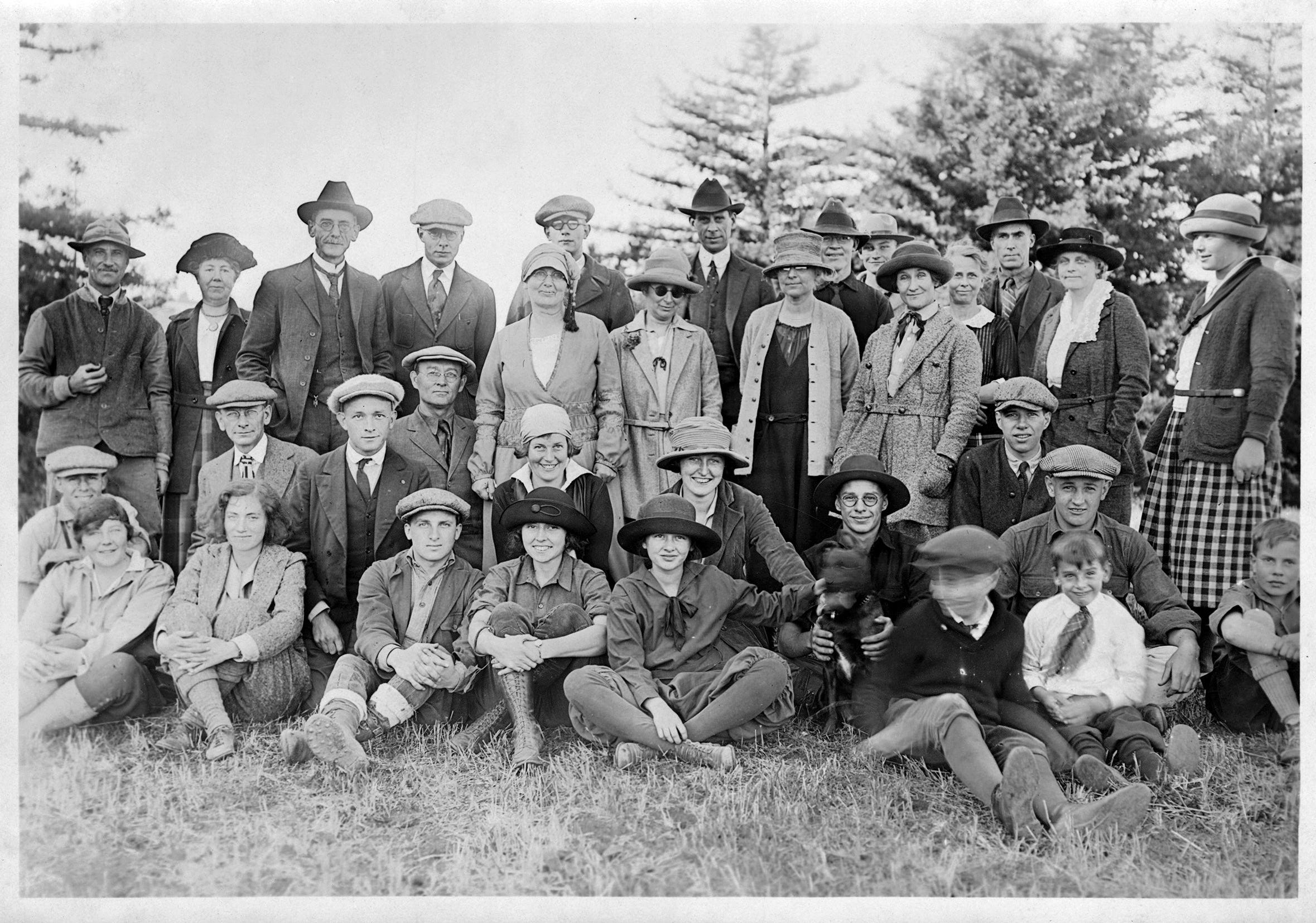 Photos Time travel 100 years back to Stanford University