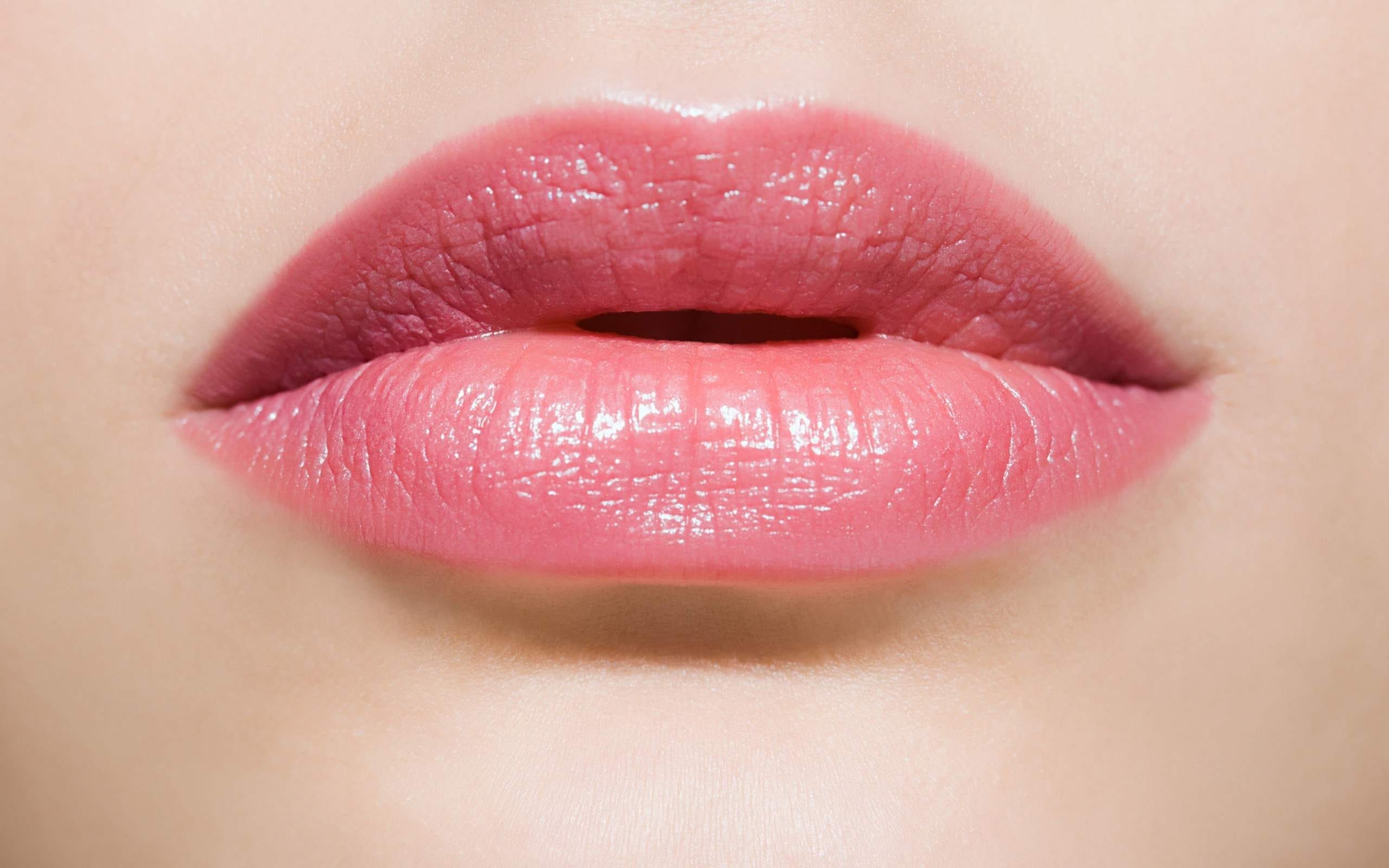 6 Ways To Make Your Lips Pink NATURALLY In 3 Weeks by Dhrishni