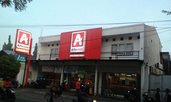 Papan Reklame Media Iklan untuk promosi bisnis anda by Mahakarya