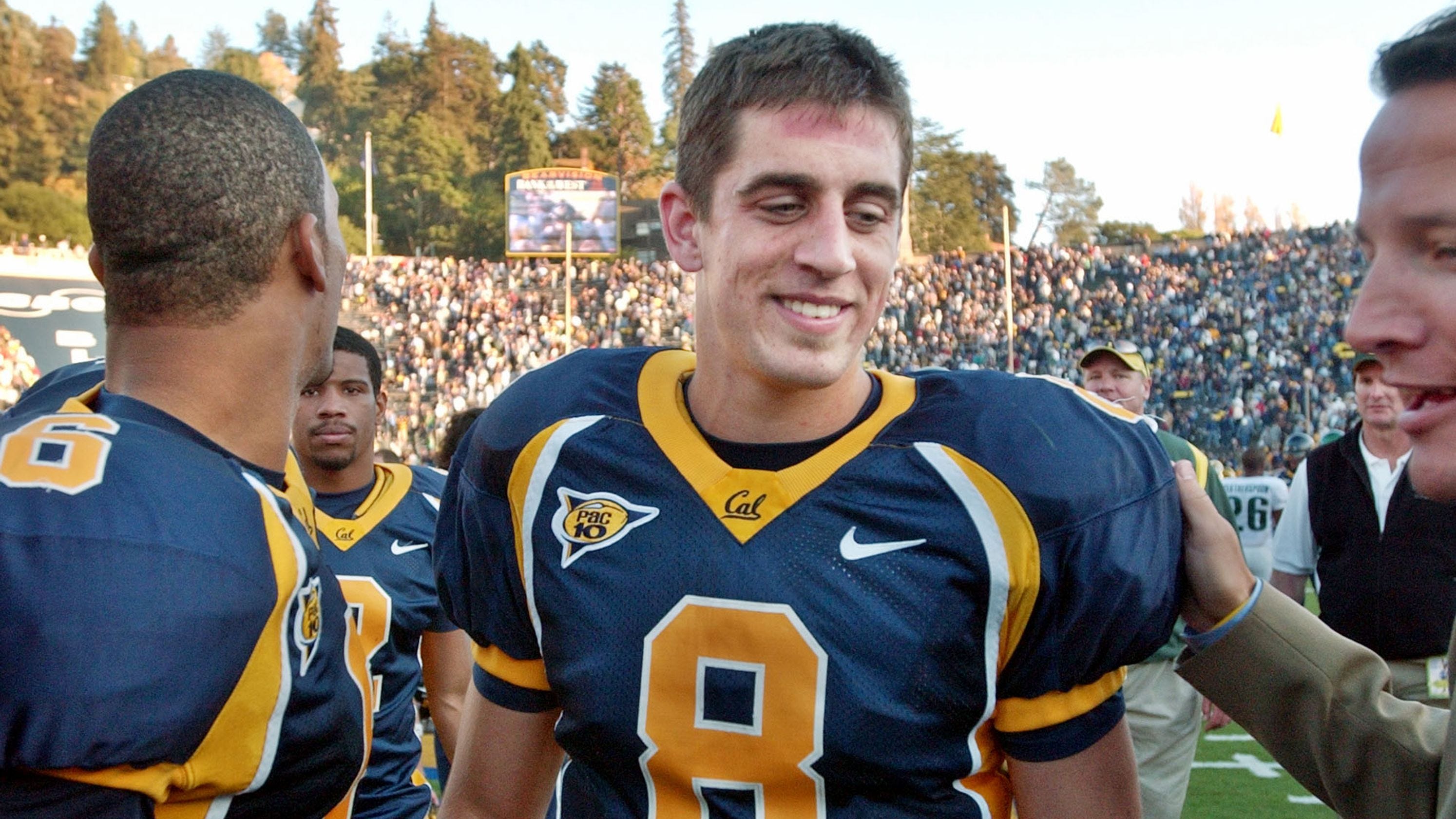 Is Aaron Rodgers Still The Best Quarterback In The NFL?