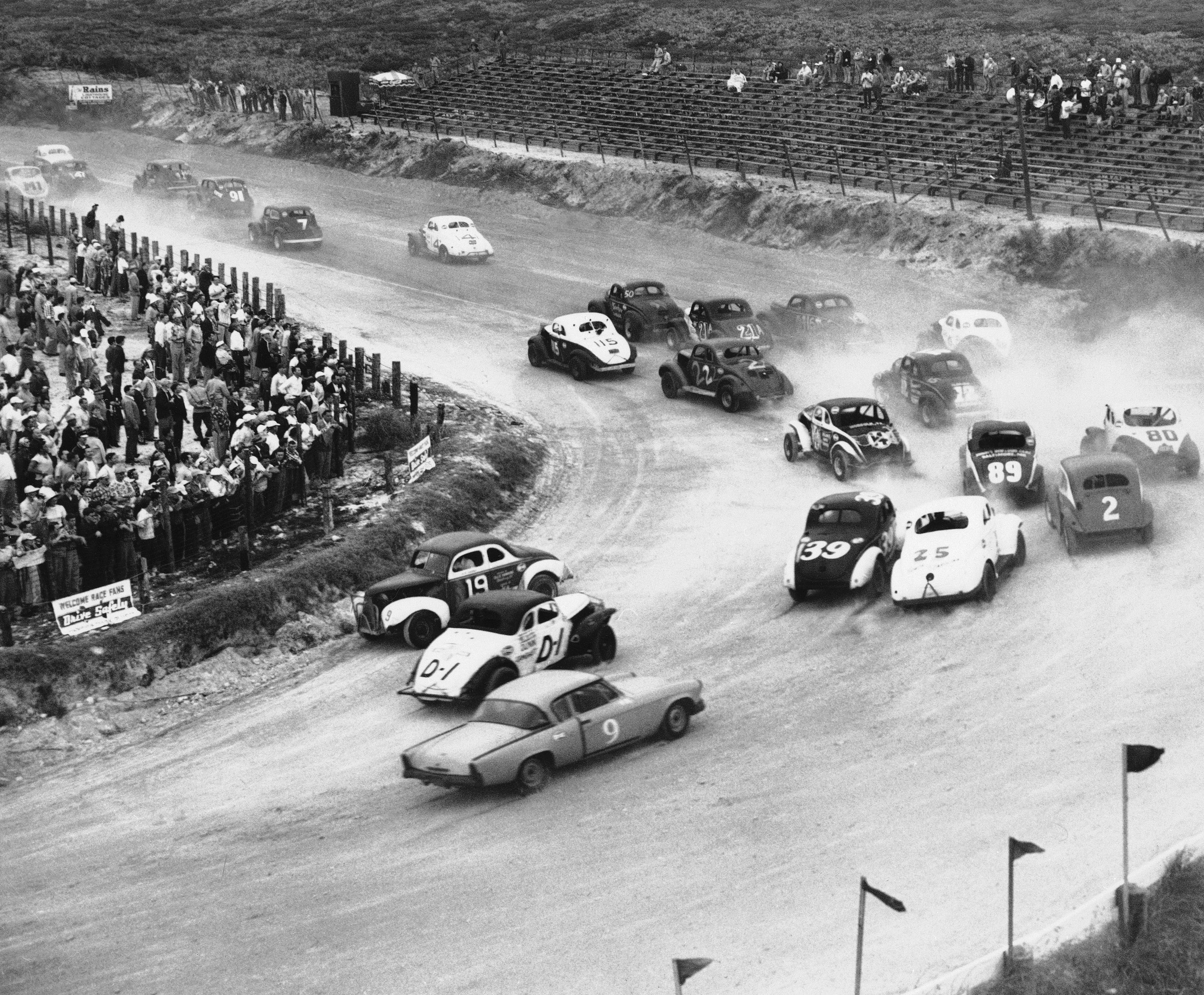 Photos The first NASCAR races were literally on Daytona Beach by