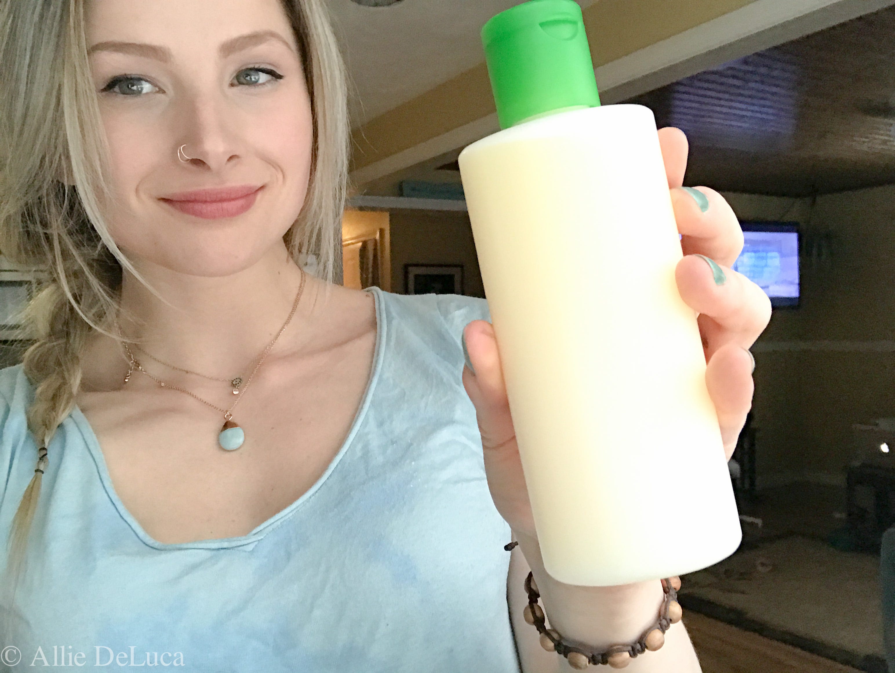 Snowed in DIY All natural Body wash. by Allie DeLuca TheSimpleThings Medium