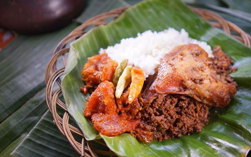 Gudeg, Makanan yang Bikin Kamu Kangen Yogyakarta | by Arta | Blog -  Catering Online Jakarta | Kulina | Medium