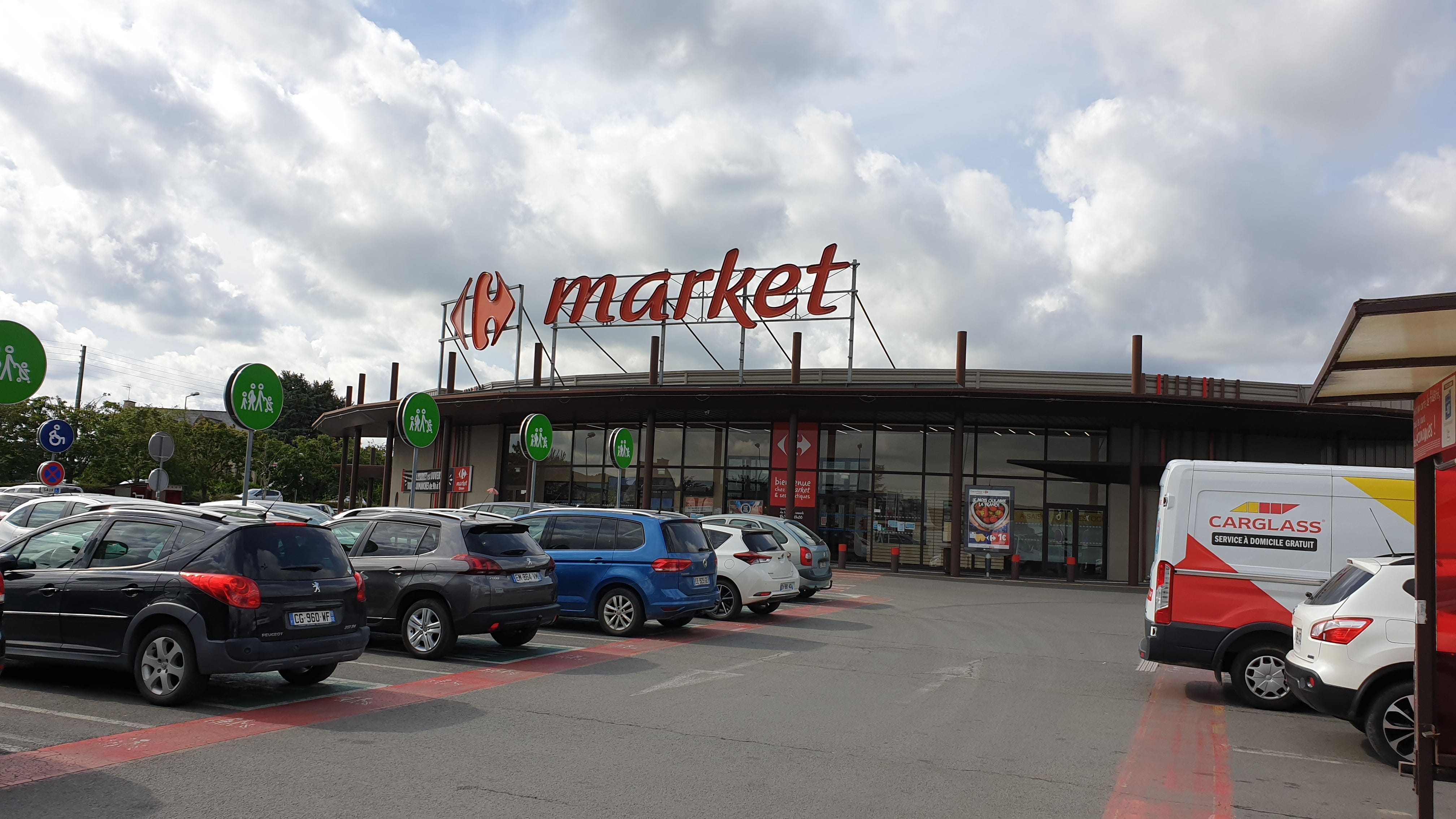 Veuillez choisir un autre produit ou changer de magasin. Difference Between Carrefour Carrefour Market Carrefour City Carrefour Contact Carrefour Express And Finally Carrefour Drive By Melvin Wong Medium