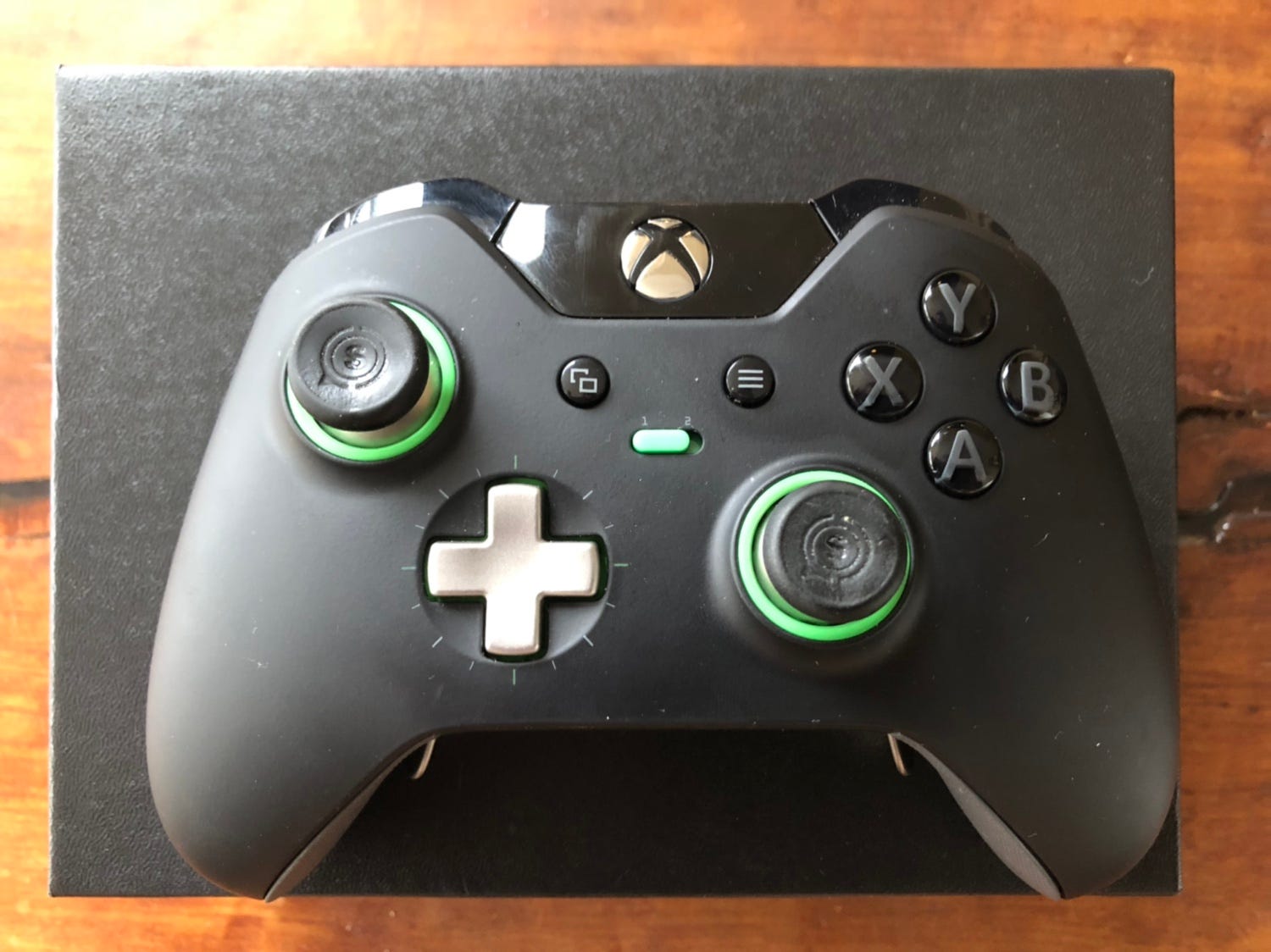Scuf Xbox One Elite vs. Scuf Infinity One Controllers by Brett C