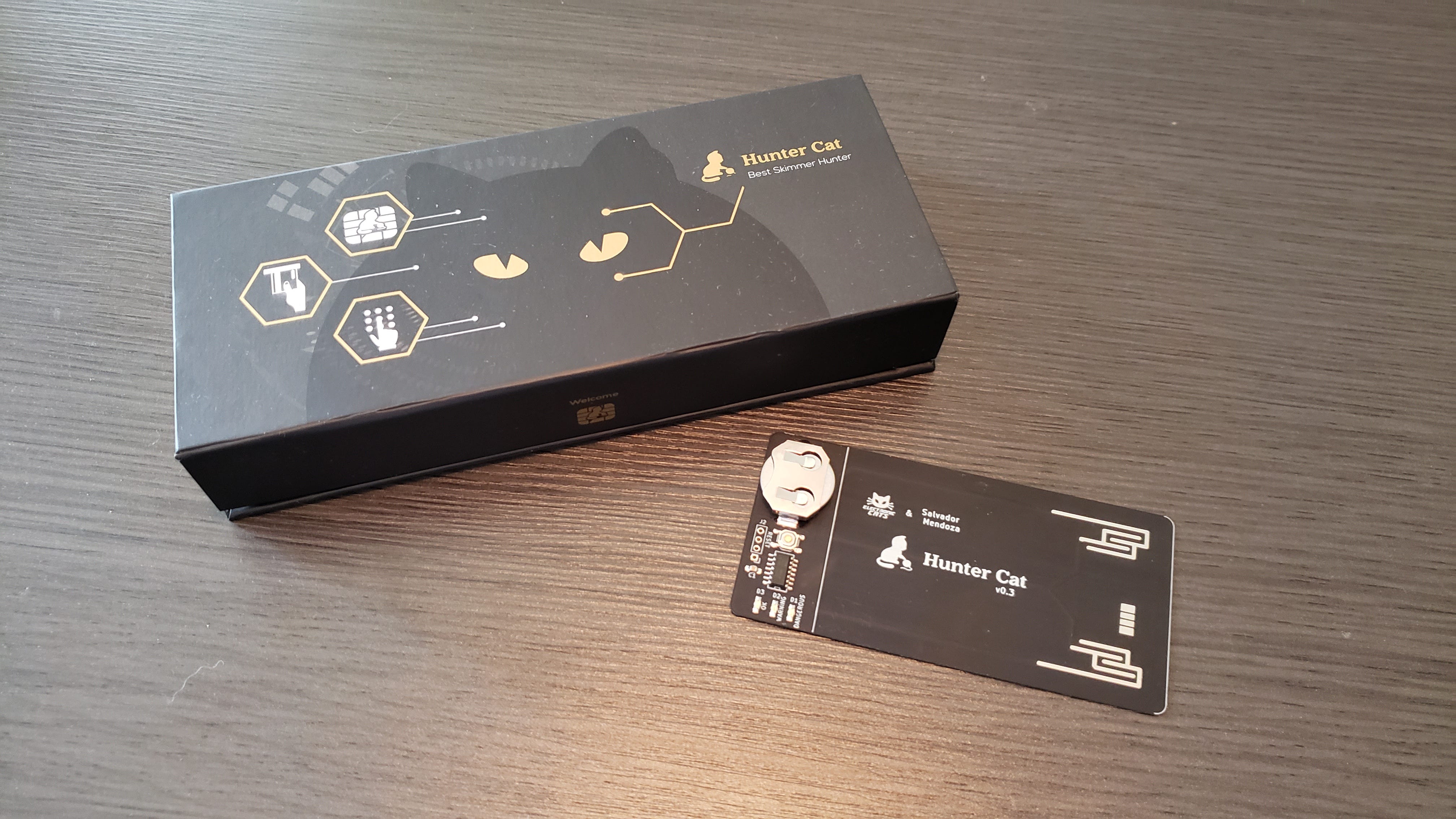 Review of the Hunter Cat Portable Credit Card Skimmer Detector by