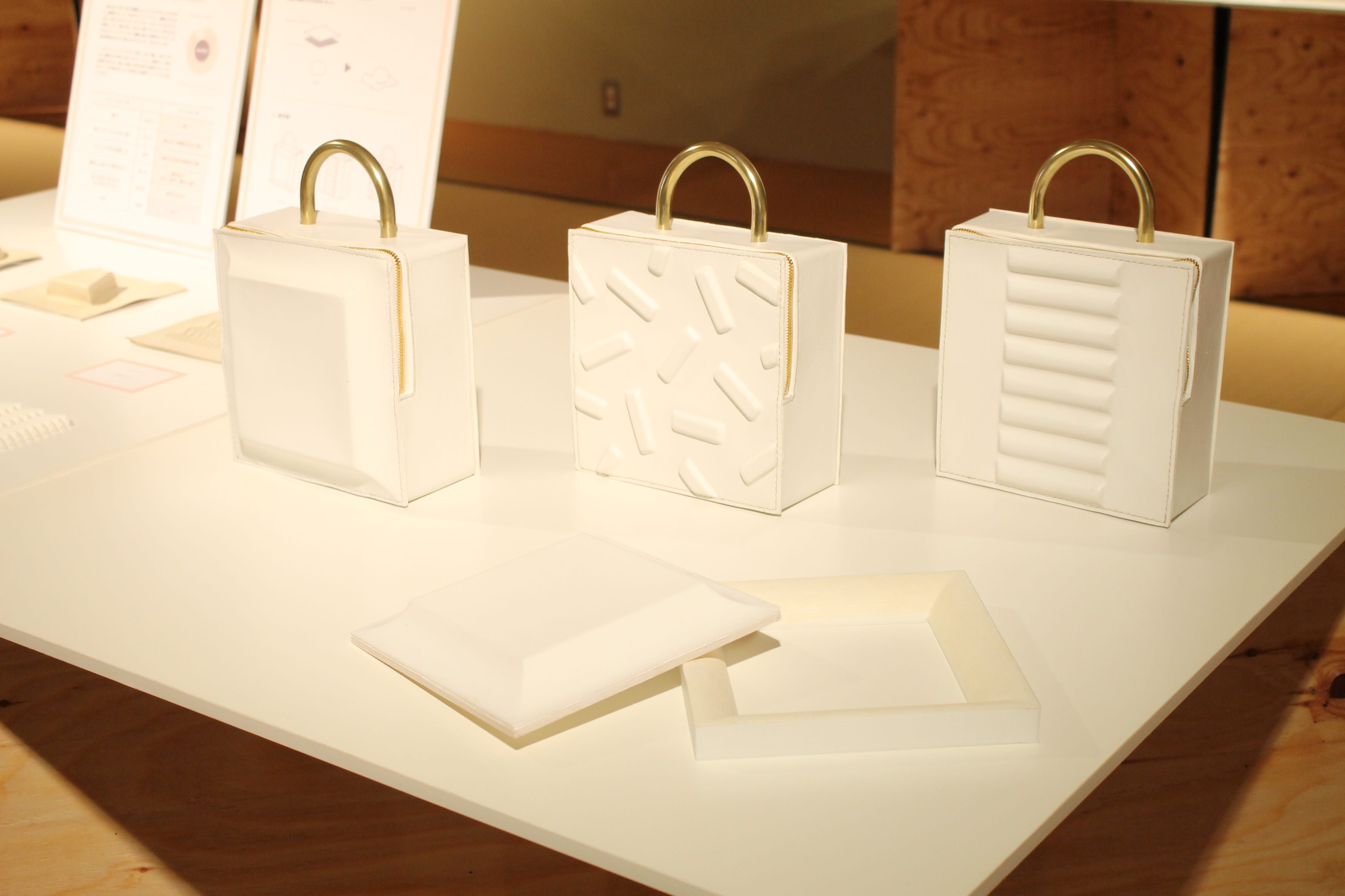 京都工芸繊維大学 デザイン学専攻 修了制作展2016のレビュー. Exhibition Graduate Exhibition of