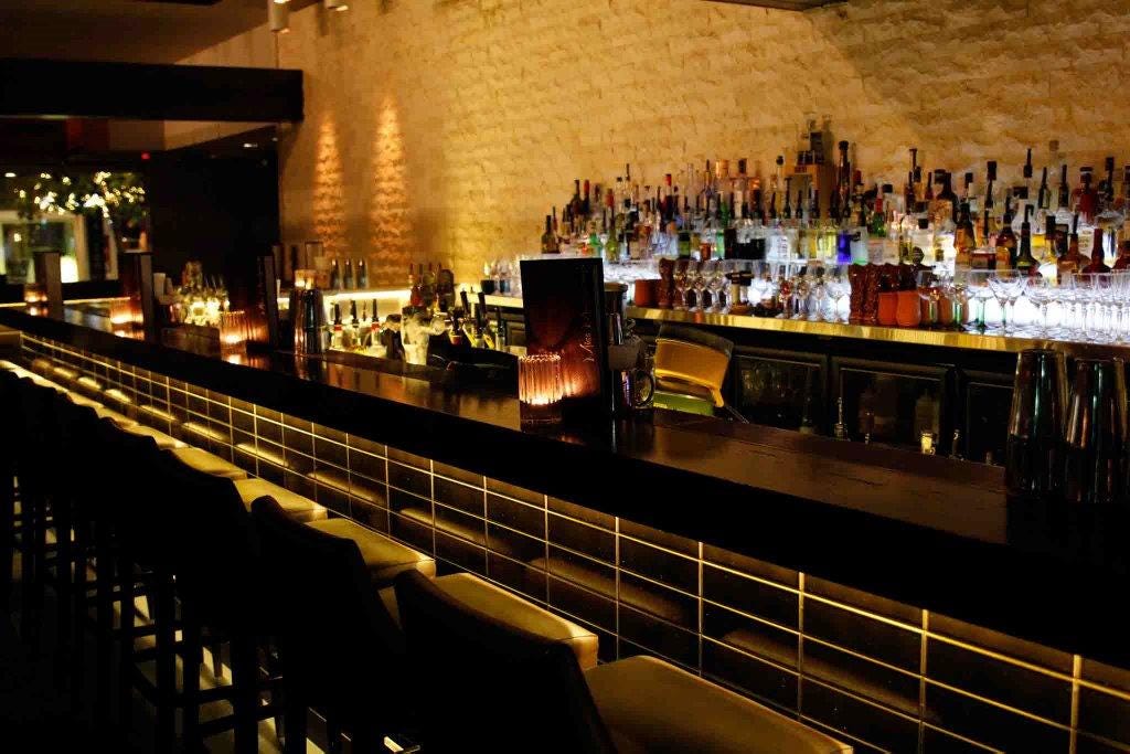 Discover the Best Cocktail Bars in Mooloolaba by Backlane Bar Jul