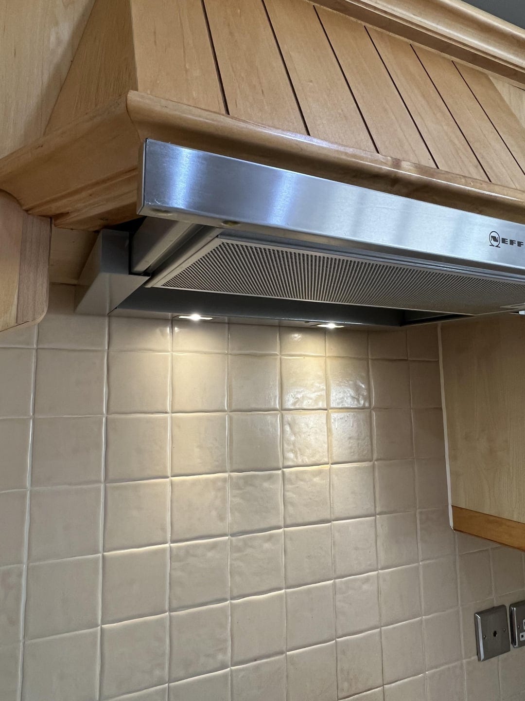 Grease Dripping from Extractor Fan Quick CleanUp Tips! by Kevin