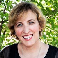 Julie Smith – Medium