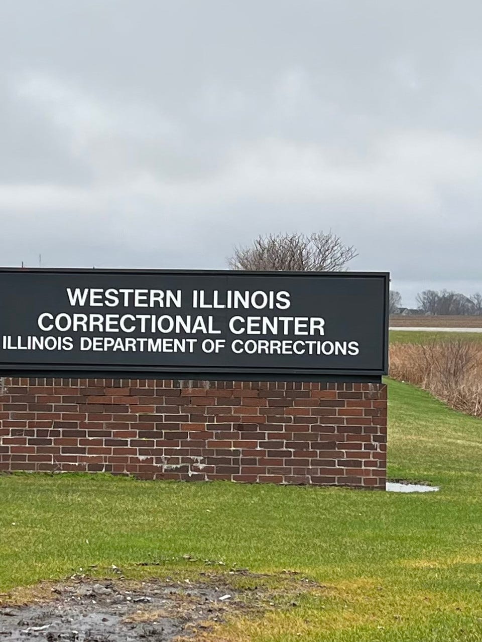 How to Send Books to Western Illinois Correctional Center, Illinois