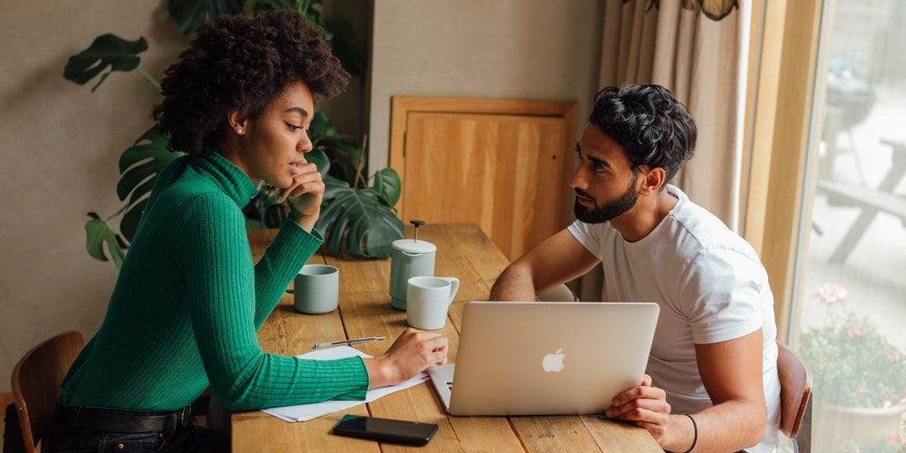 How To Buy A Laptop Computer For Dummies? I 7 Best Specifications by