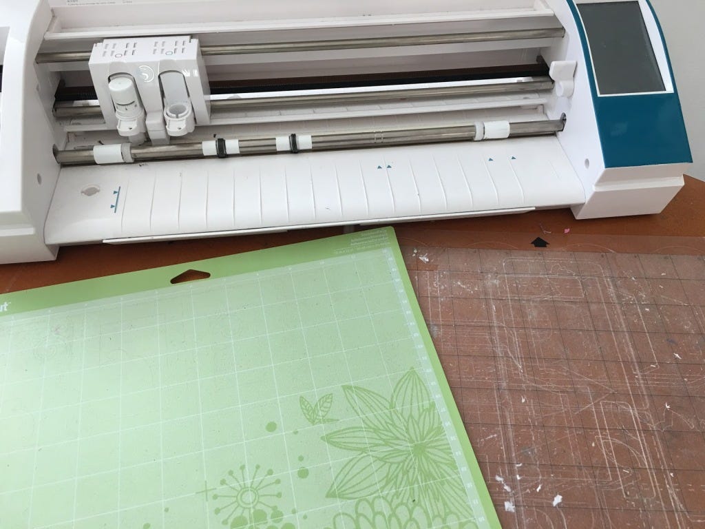 How Can Cricut Mats Be Used In Silhouette Cameo? [Full Guide] by