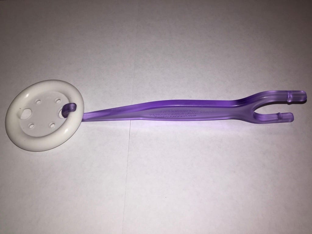 pessary removal and cleaning by pessary assistant Medium