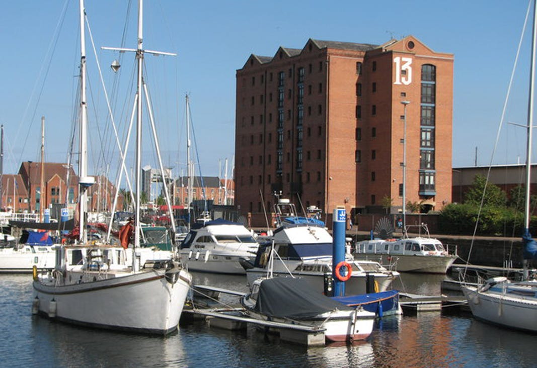 It’s Happy Hour Again In Hull. Bands who made it from a city built