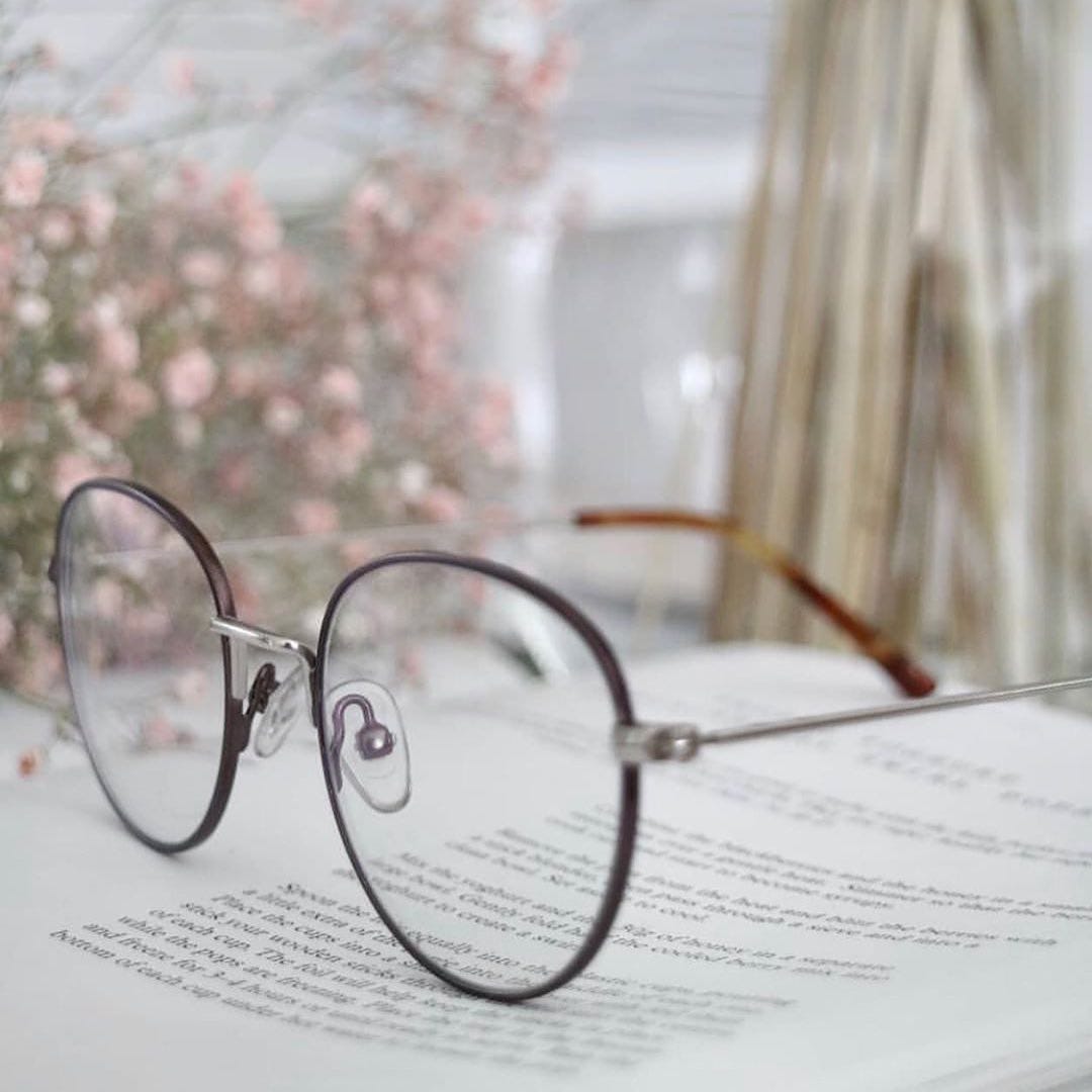What Are the Different Types of Eyeglass Lens Materials? by Raul